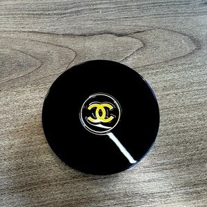 Chanel longwear cream eyeshadow